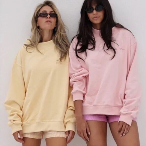 Parke Embroidered Classic Mockneck Sweatshirt inPeony L/XL - Picture 2 of 7